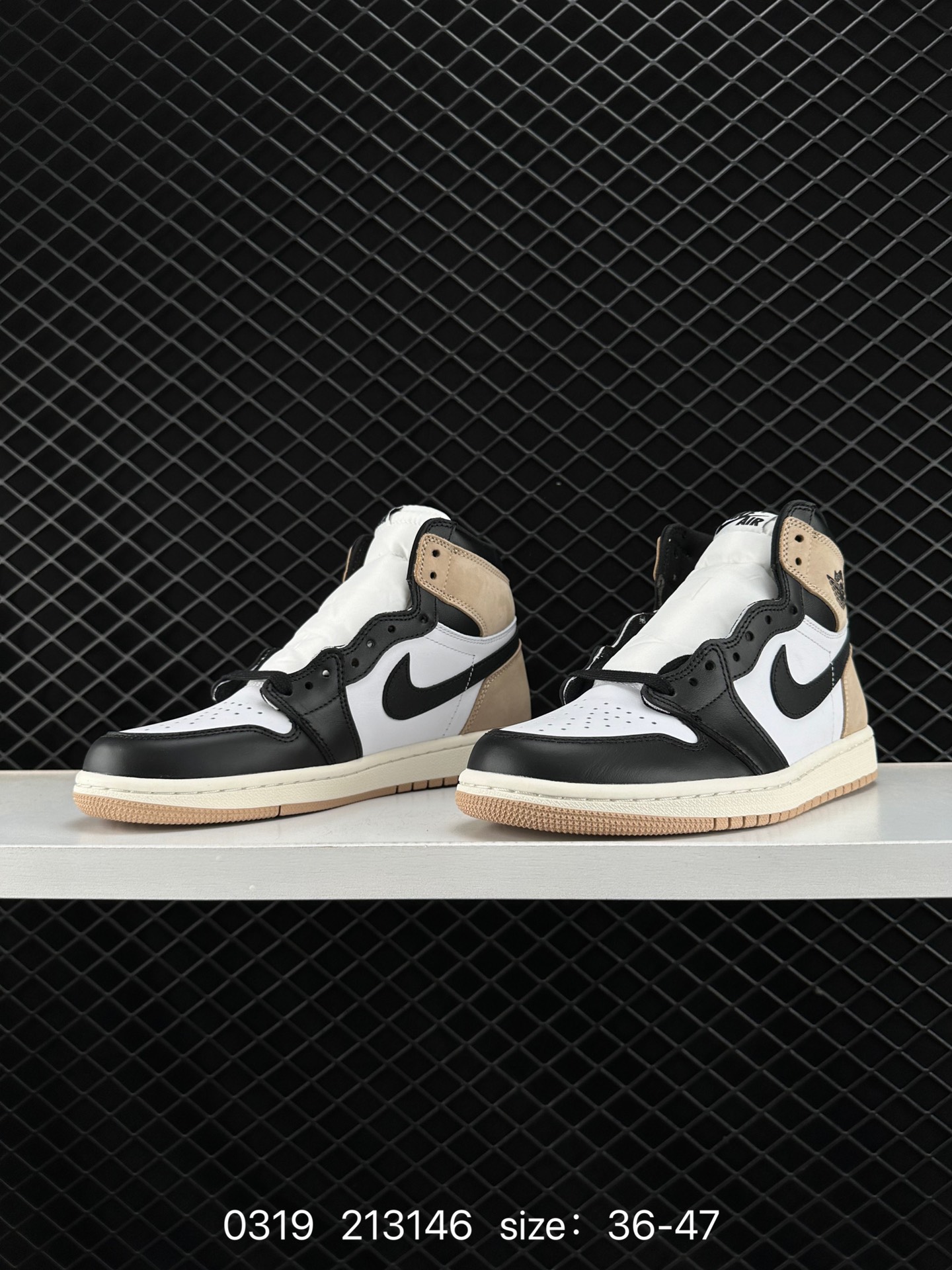 Nike Air Jordan 1 Retro High OG”Black/White“
